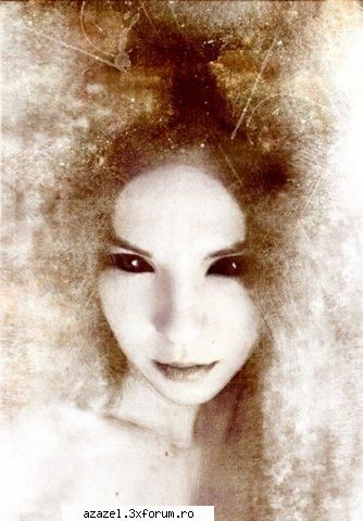 eu... ascult black metal (cradle of filth , dimmu borgir ...), putin punk( the distillers , avril